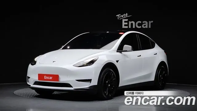 Tesla Model Y — экстерьер