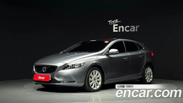 Volvo V40 — экстерьер
