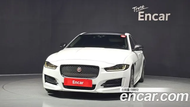 Jaguar XE — экстерьер