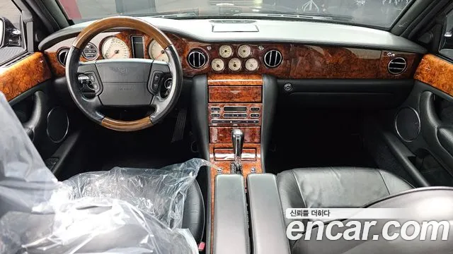 Bentley Arnage — интерьер