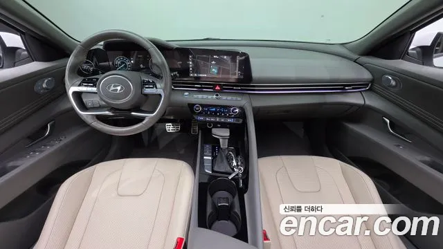 Hyundai Elantra — интерьер