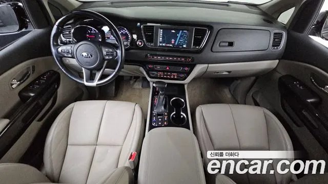 Kia Carnival — интерьер