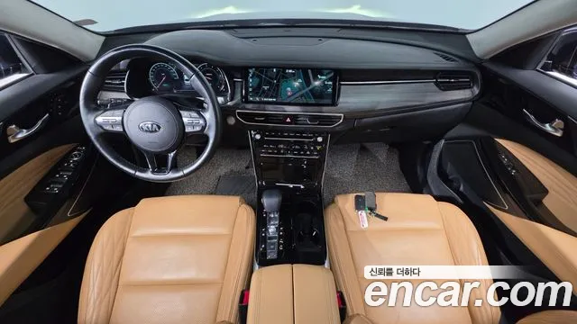 Kia K7 — интерьер