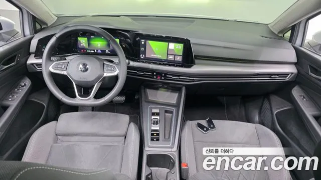 Volkswagen Golf — интерьер