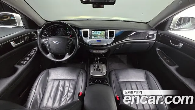 Hyundai Genesis — интерьер