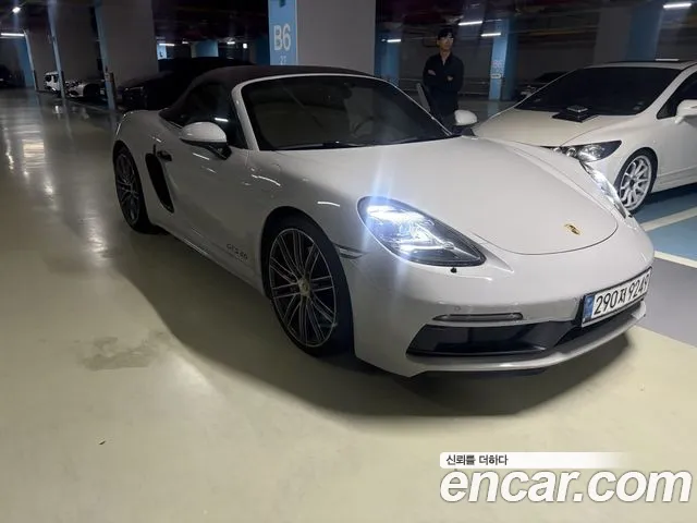Porsche 718 — экстерьер