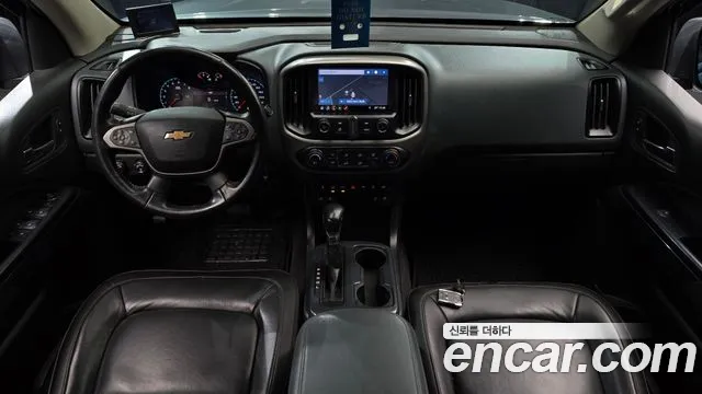 Chevrolet Korea Colorado — интерьер