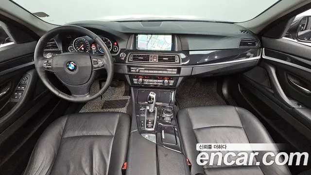 BMW 5 серия — интерьер