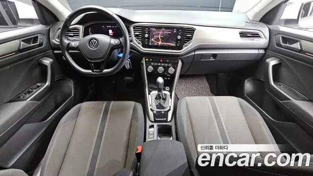 Volkswagen T-Roc — интерьер