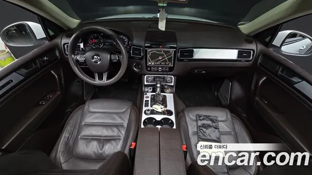 Volkswagen Touareg — интерьер