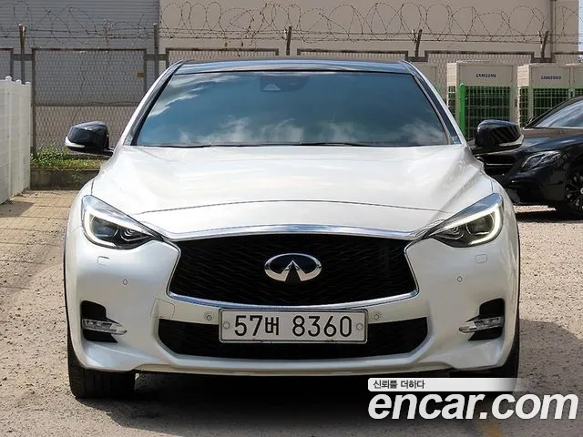 Infiniti Q30 — экстерьер