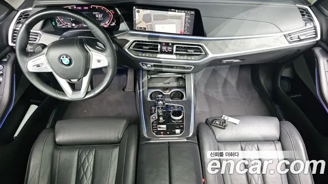 BMW X7 — интерьер