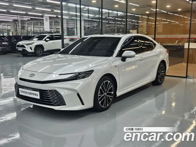 Toyota Camry — экстерьер