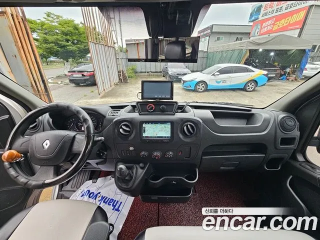 Renault Korea Master — интерьер