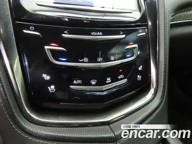 Cadillac CTS — интерьер