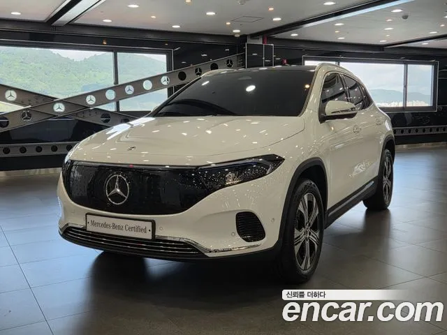 Mercedes-Benz EQA — экстерьер
