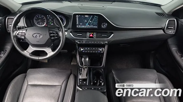 Hyundai Grandeur — интерьер