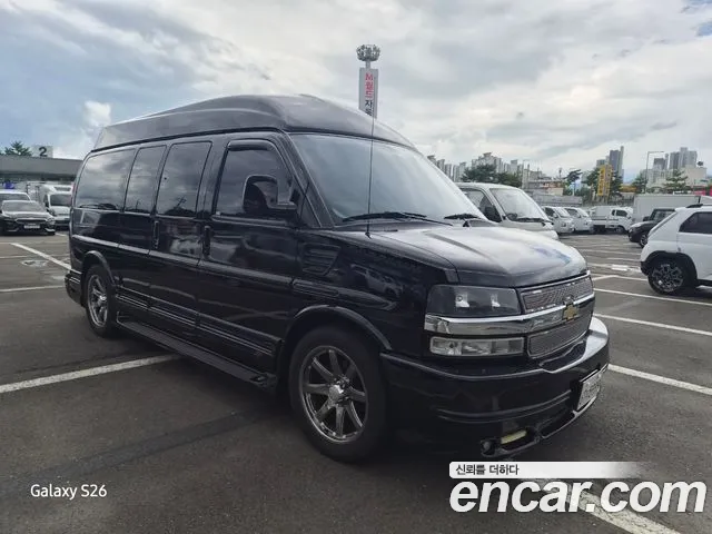 Chevrolet Express Van — экстерьер