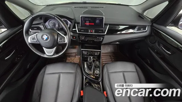 BMW 2 серия — интерьер