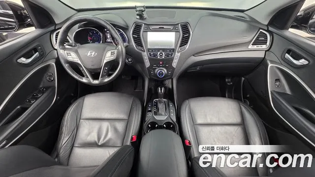 Hyundai Santa Fe — интерьер