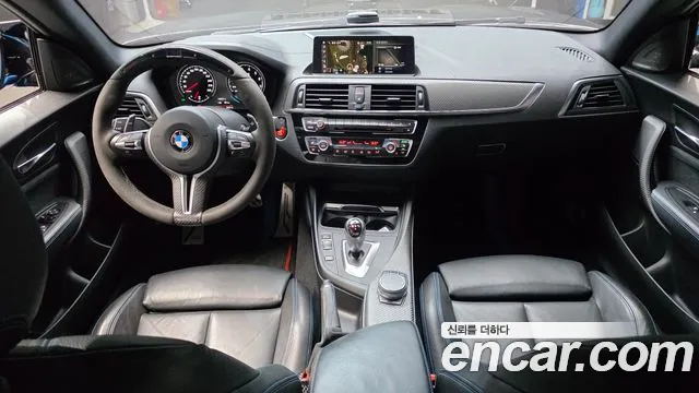 BMW M2 — интерьер