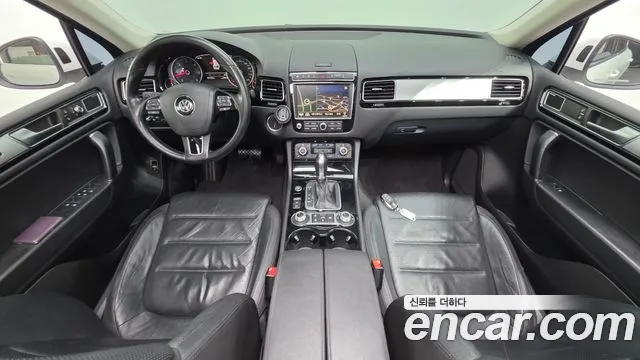 Volkswagen Touareg — интерьер