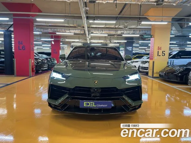 Lamborghini Urus — экстерьер