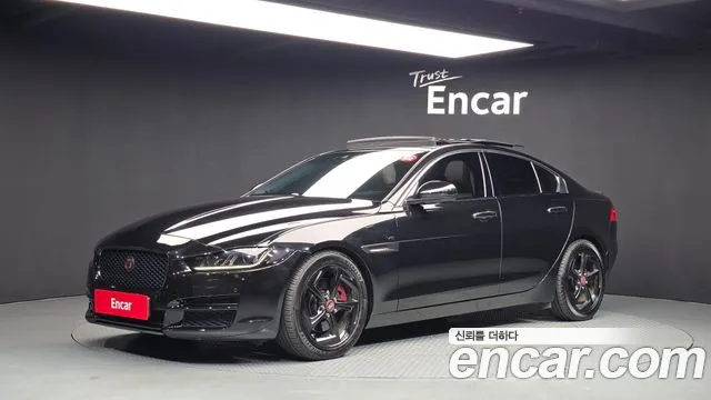 Jaguar XE — экстерьер