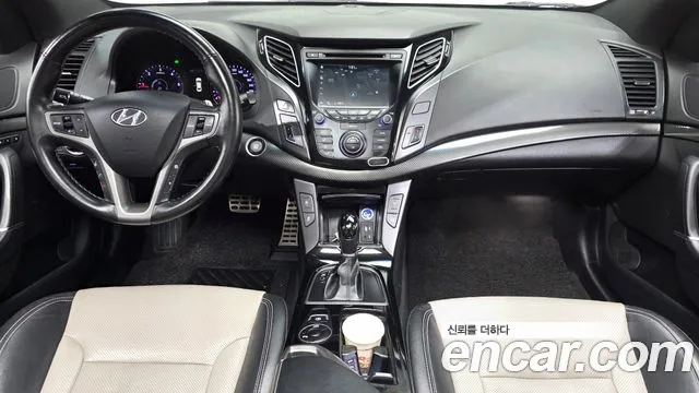 Hyundai i40 — интерьер