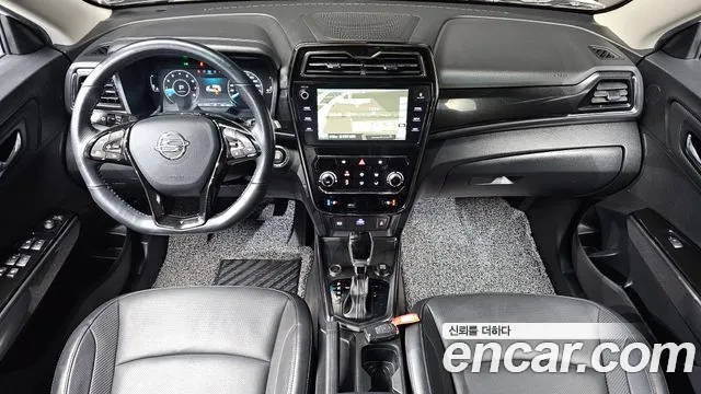 KG Mobility Tivoli — интерьер