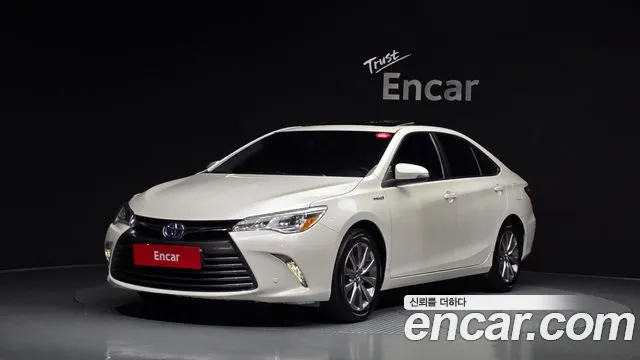 Toyota Camry — экстерьер