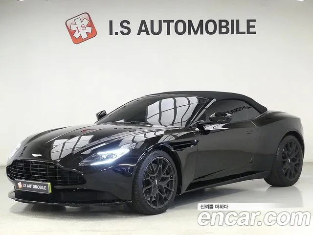 Aston Martin DB11 — экстерьер