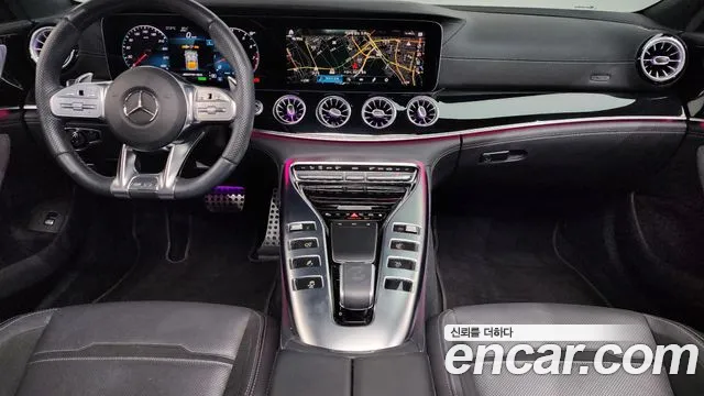 Mercedes-Benz AMG GT — интерьер