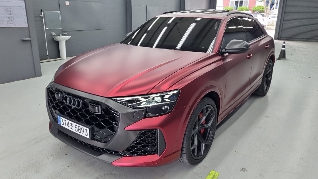 Audi RSQ8 — экстерьер