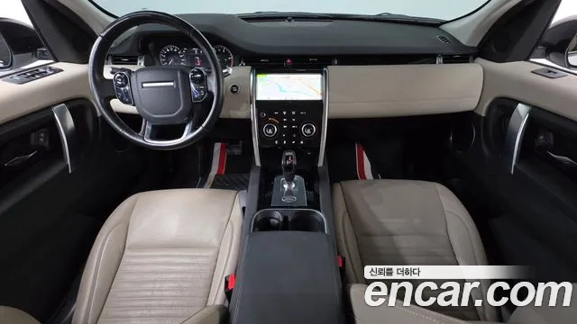 Land Rover Discovery Sport — интерьер
