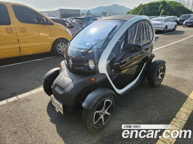 Renault Korea Twizy — интерьер