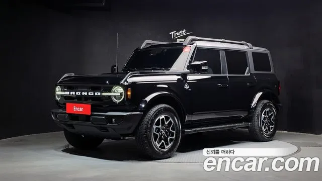 Ford Bronco — экстерьер