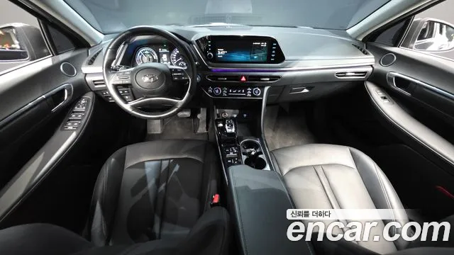 Hyundai Sonata — интерьер