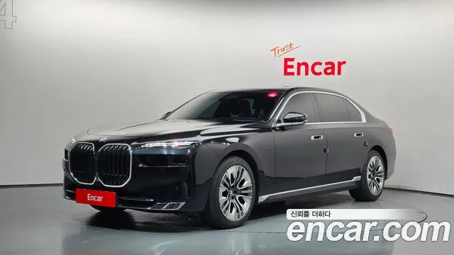 BMW 7 серия — экстерьер