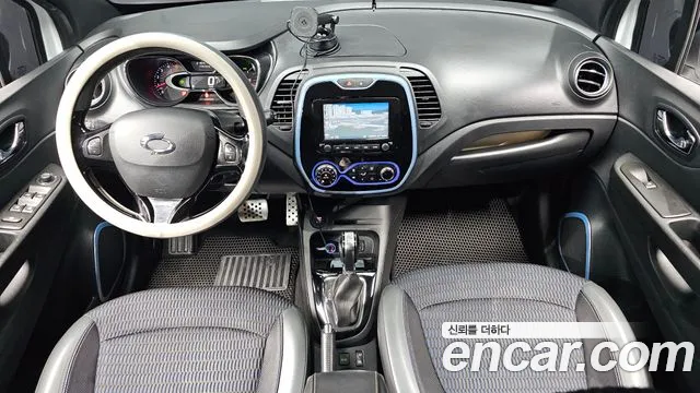 Renault Korea QM3 — интерьер