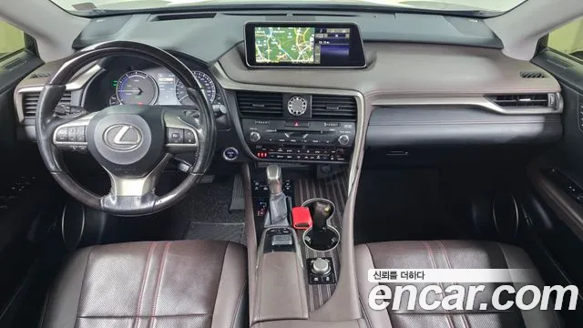 Lexus RX — интерьер