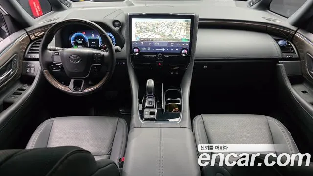 Toyota Alphard — интерьер