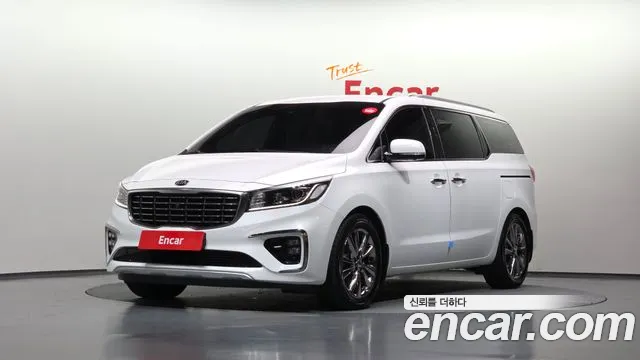 Kia Carnival — экстерьер