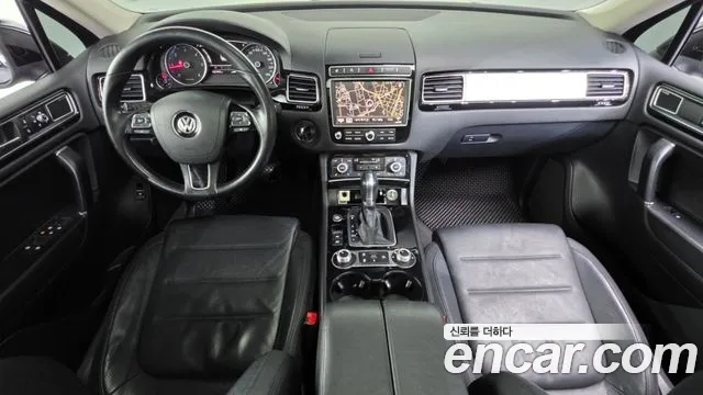 Volkswagen Touareg — интерьер