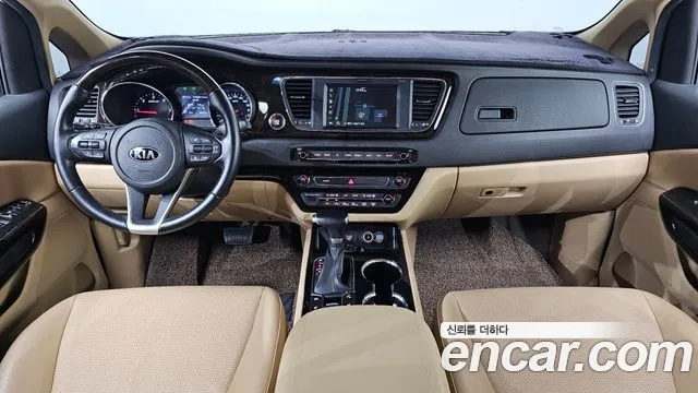 Kia Carnival — интерьер