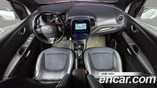Renault Korea QM3 — интерьер