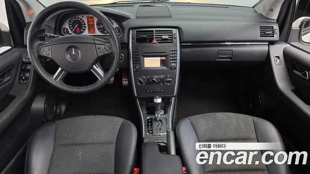 Mercedes-Benz B-класс — интерьер