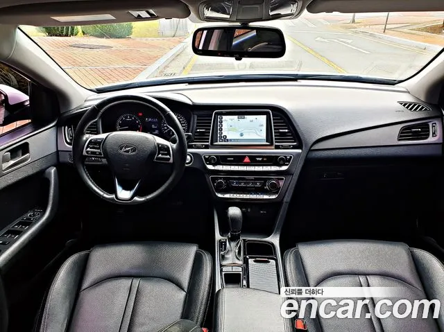 Hyundai Sonata — интерьер