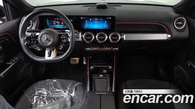 Mercedes-Benz GLB-класс — интерьер