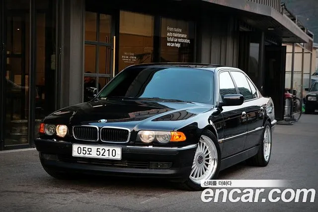 BMW 7 серия — экстерьер